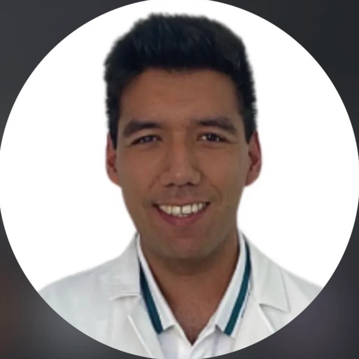 Foto profesional de Dr. Gabriel Garmendia