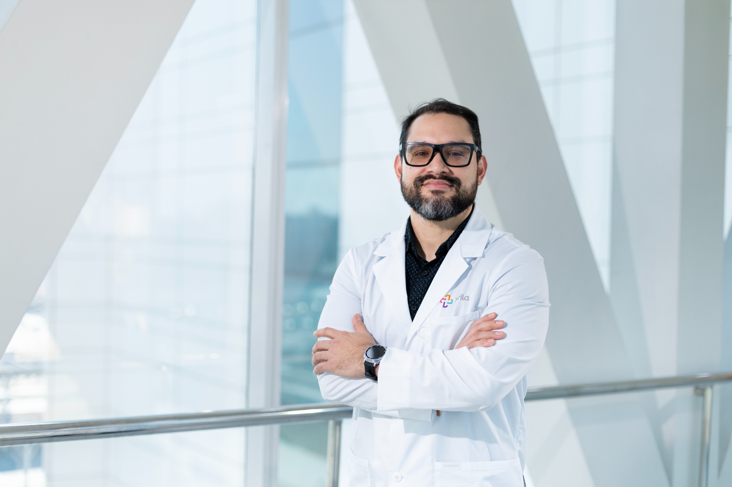 Foto profesional de Dr. Andres Alejandro Lugo Leal